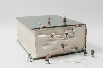 【美国新冠确诊近470万例,美国新冠肺炎确诊近780万例】