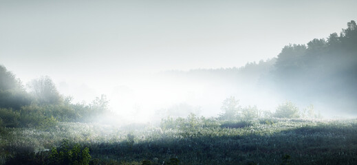 长方形卧室家具摆放6(长方形的卧室怎么放家具和床好看)